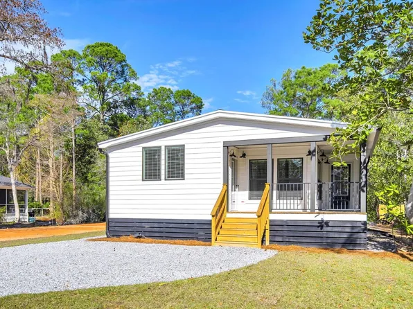 139 E Georgie St #28, Pt Washington, FL 32459