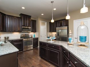 46 Montella Cir, Royersford, PA 19464