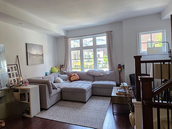 5th image of 21 Wasdale Rd #101