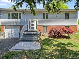 330 Convent Road, Blauvelt, NY 10913