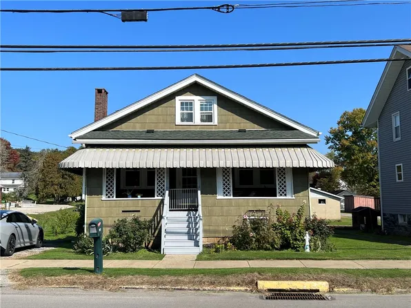 1017 E Main St, Rural Valley, PA 16249