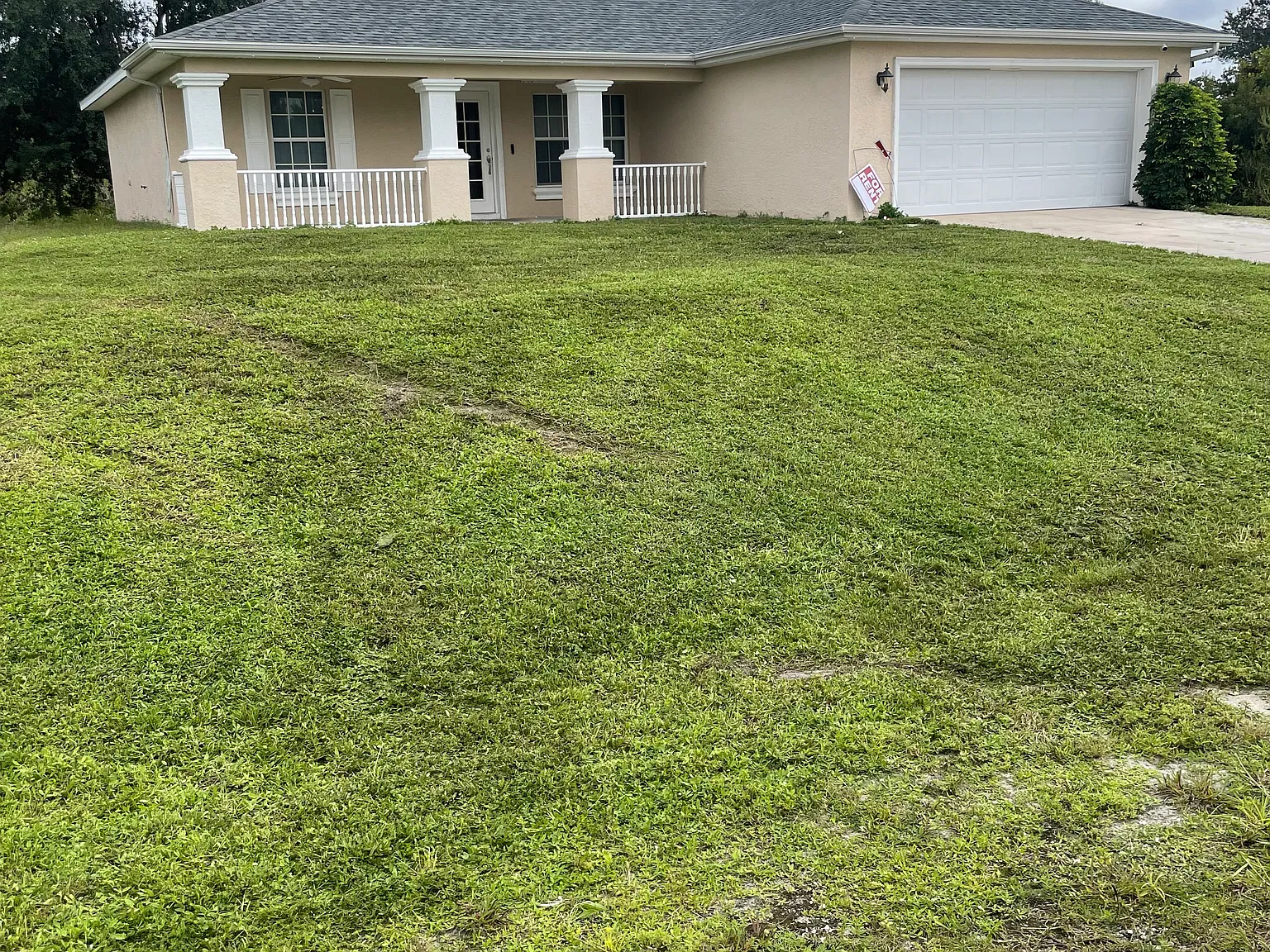 3 bed, 1408 sqft, $1,900 — Photo 3