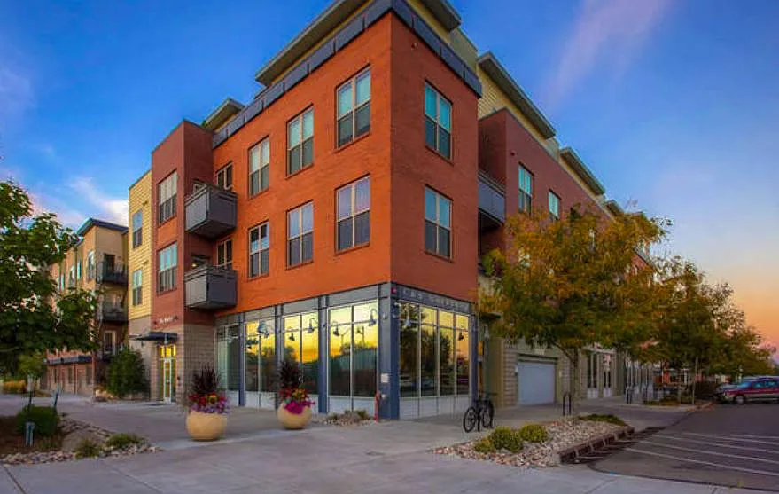 204 Maple St #202