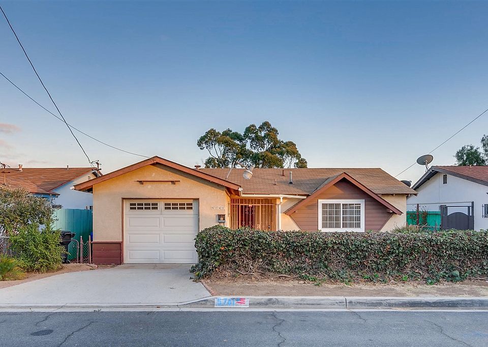 1st image of 5741 Calle Felicidad