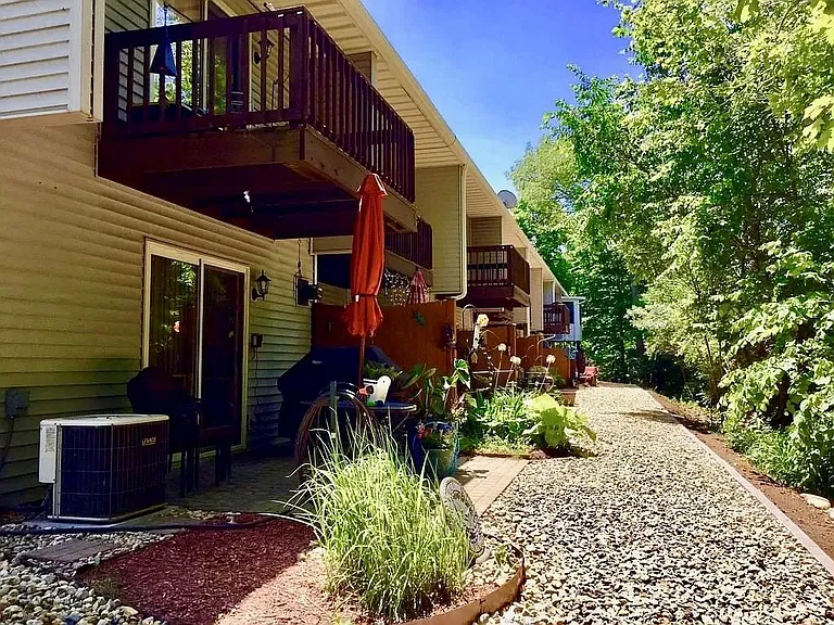204 Quiet Creek Dr — Photo 11