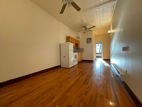 2nd image of 733 6th Ave APT 2L