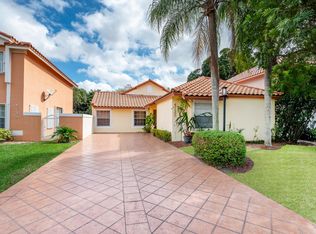 4725 NW 103rd Ct, Doral, FL 33178
