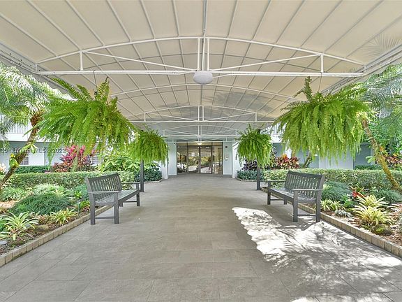 2nd image of 806 Cypress Grove Ln APT 508