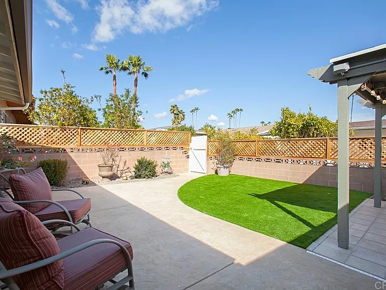 925 La Fiesta Way — Photo 53