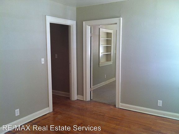 4th image of 115 E Wyandotte St