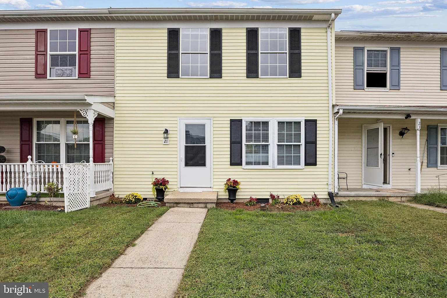 21 Park Square Dr photo 1