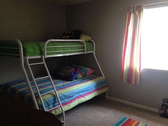 2nd Bedroom w/Large Closet