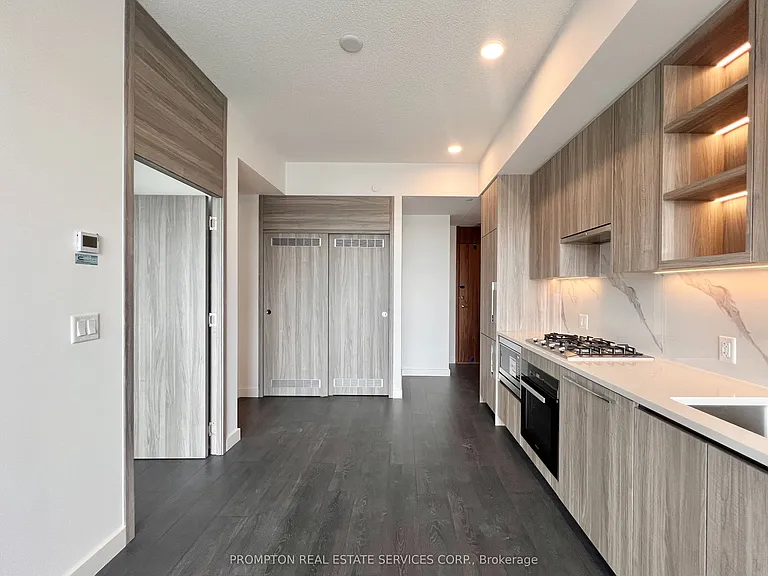 18 Esther Shiner Blvd #346 — Photo 8