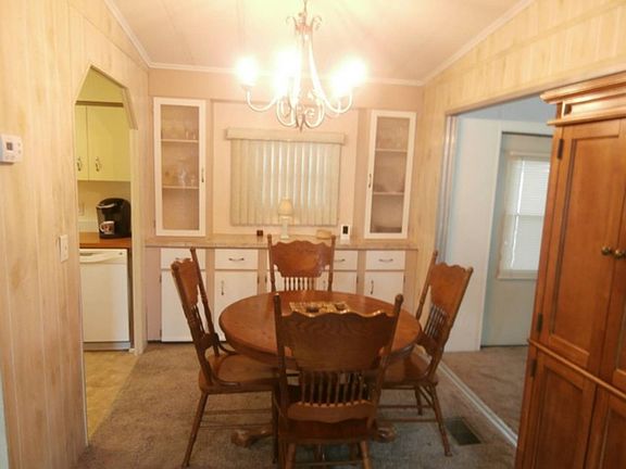 4th image of 100 Sargasso Ln