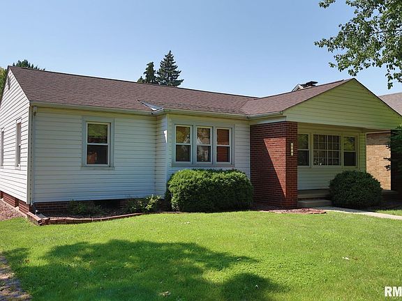 2nd image of 3115 N Avalon Pl