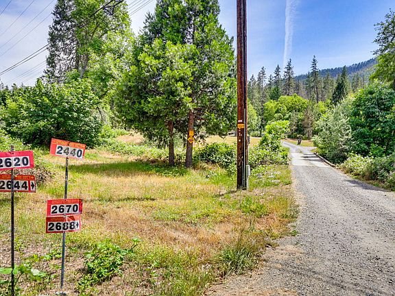3rd image of 2644 Little Applegate Rd