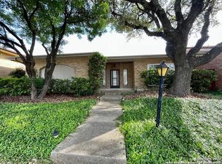 5806 Winterhaven Dr, Windcrest, TX 78239