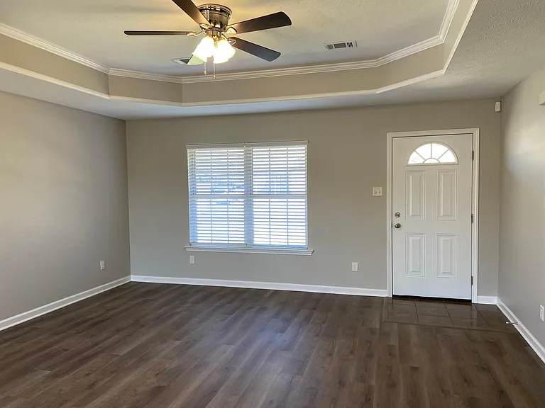 122 Peach St — Photo 4
