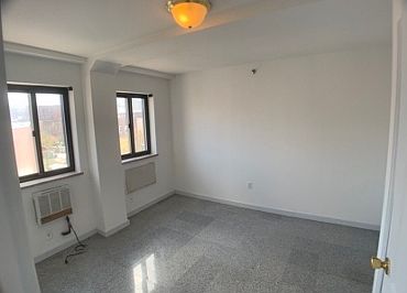 5th image of 27-35 21st St #7E