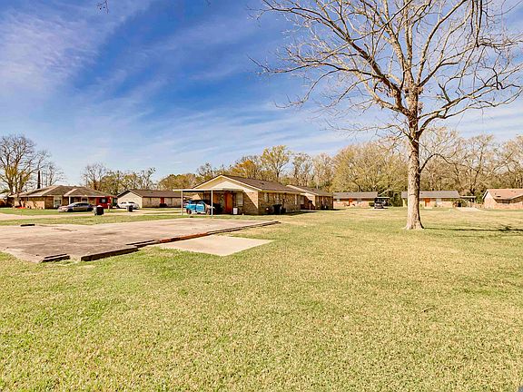 3rd image of 2741 Appleton Ave