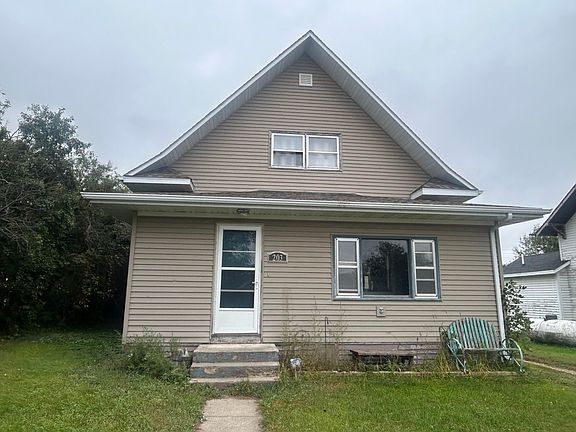 2nd image of 203 2nd Ave