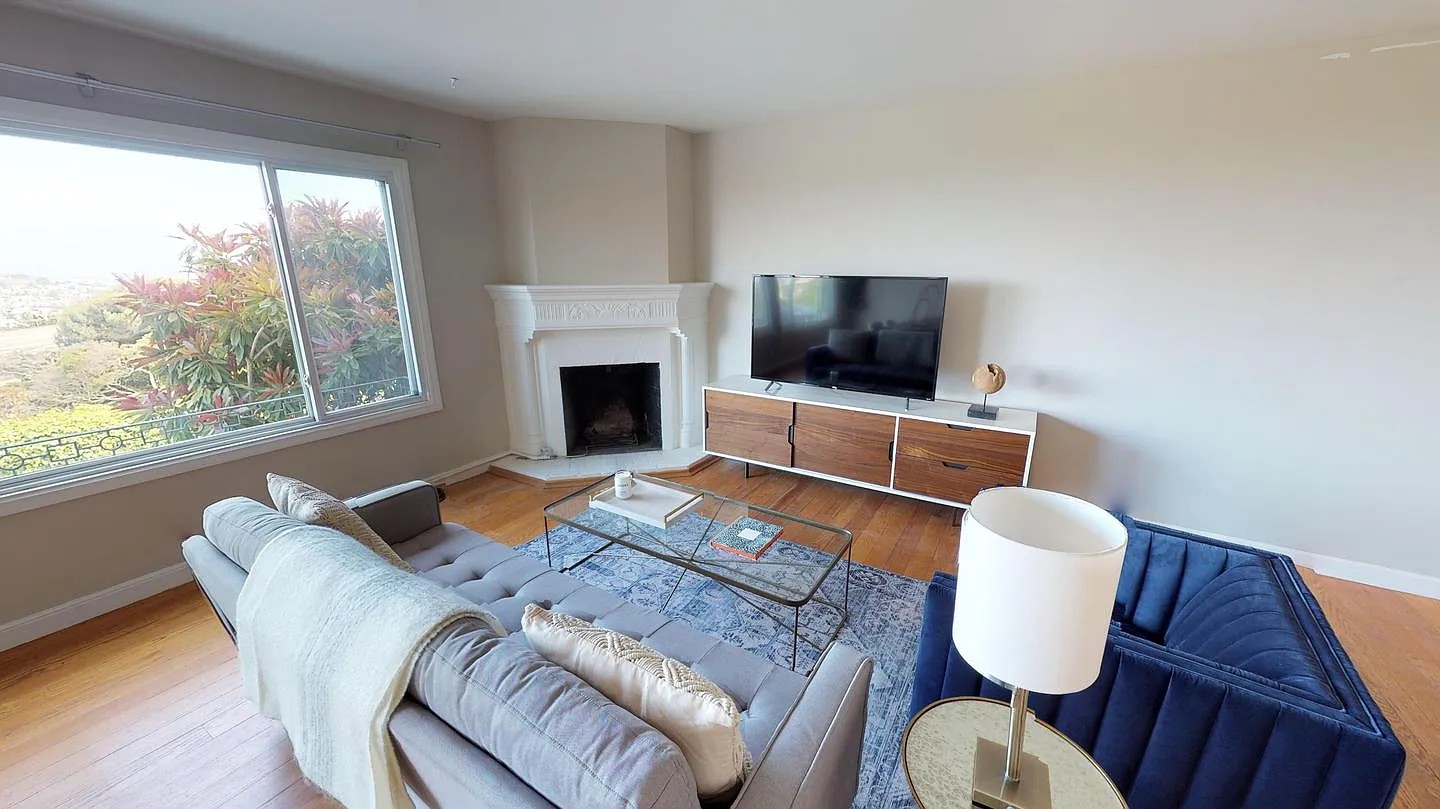 Private Bedroom in Gorgeous Noe Valley Home With Spectacular Views — Photo 3