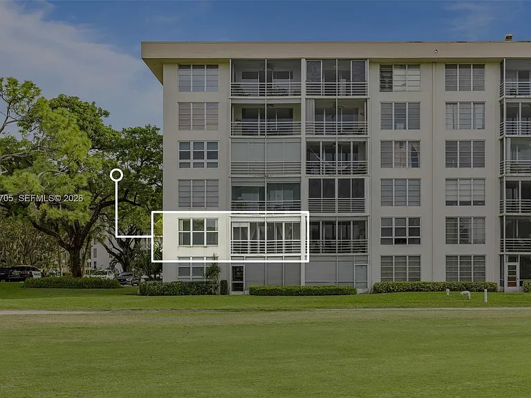 2651 S Course Dr #201 — Photo 31