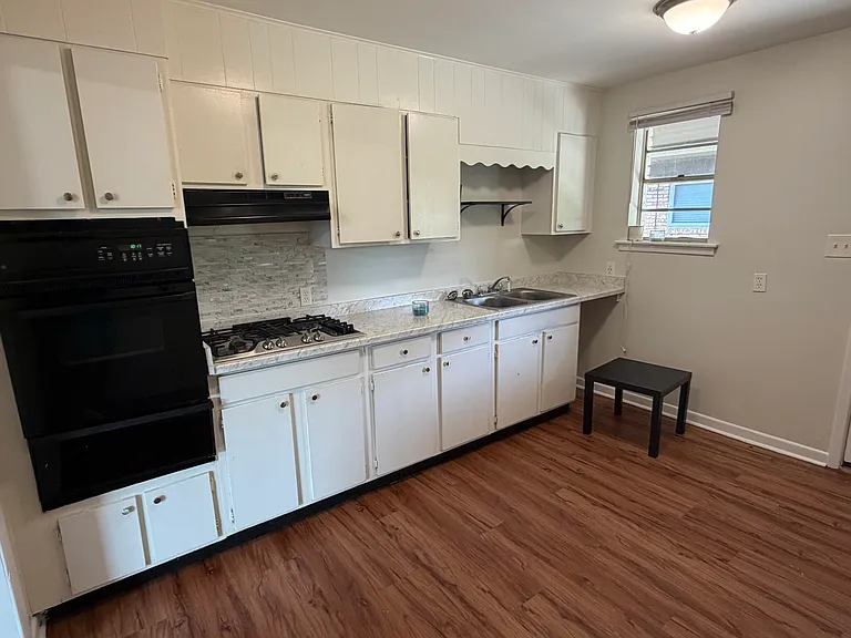 1208 Edenborn Ave — Photo 5