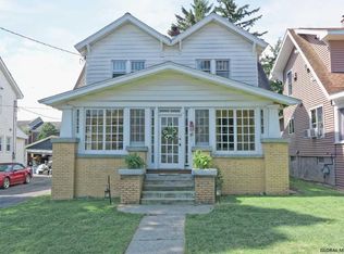 30 Tillinghast Ave, Menands, NY 12204