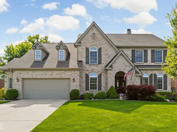 4289 Honeysuckle Ln, Zionsville, IN 46077