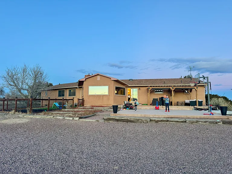 1355 R St — Photo 39