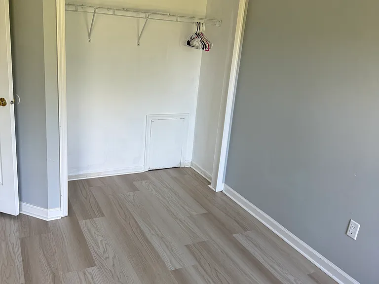guest bedroom closet