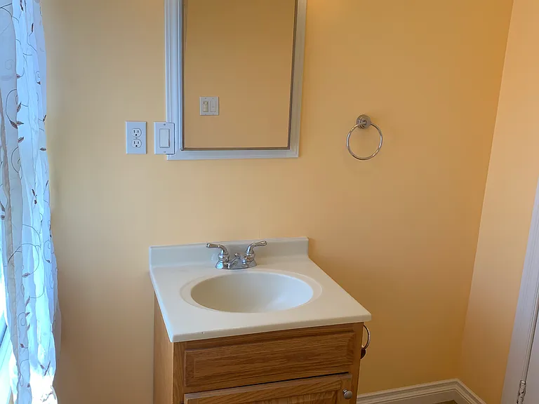 24 Main St #4 — Photo 6