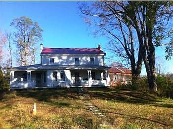 2nd image of 1429 White Oak Dr