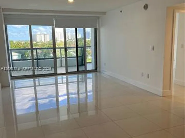 9261 E Bay Harbor Dr #CU-604 — Photo 5