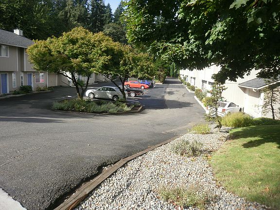 2nd image of 4718 NE Hazel Dell Ave APT A
