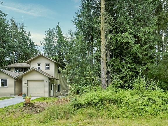 The property is a 5K sq ft parcel.  The 5K sq ft lot to the west will be available for purchase, please contact listing agent. 