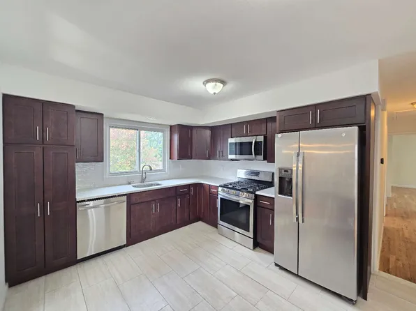 87 Pacific Ave Floor 2, Staten Island, NY 10312