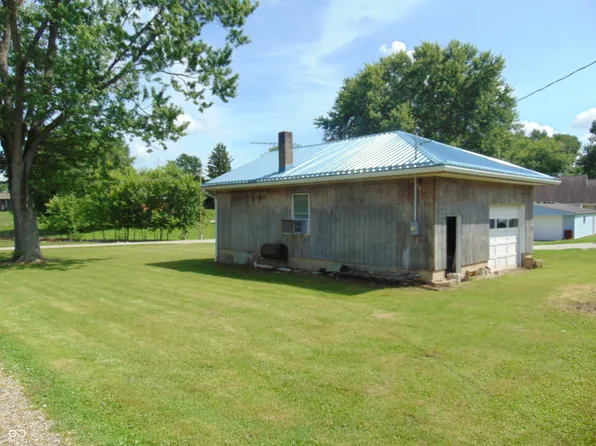 121 S Lebanon St, Jamestown, IN 46147