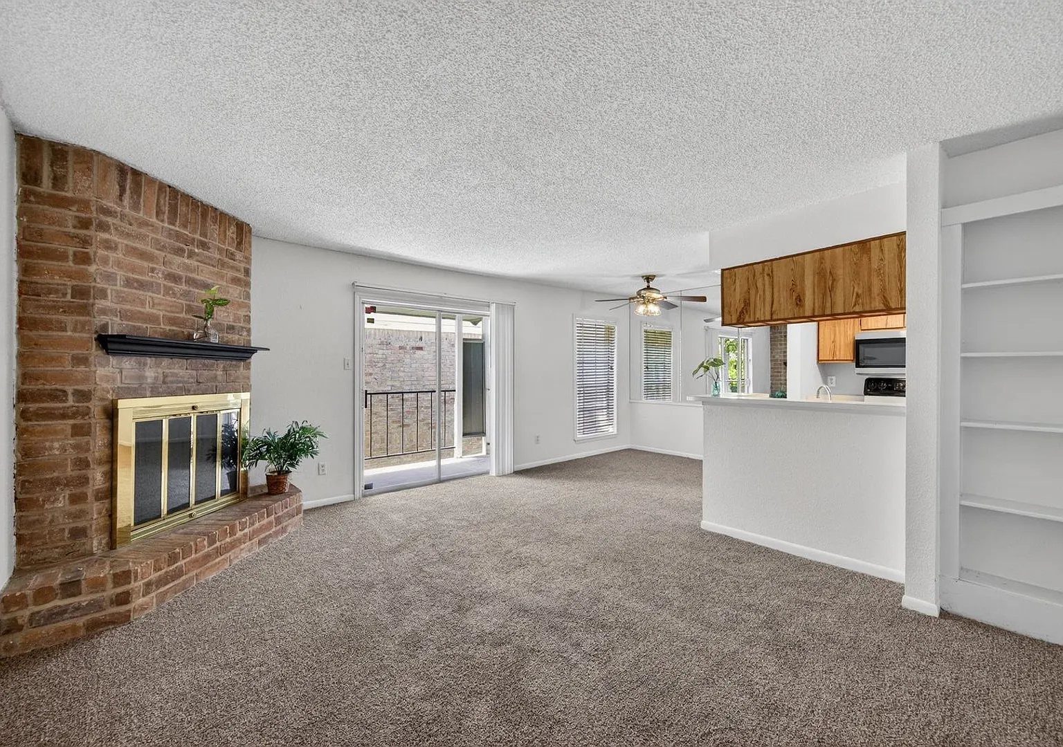 Charming 1BR Condo in Houston — Photo 1