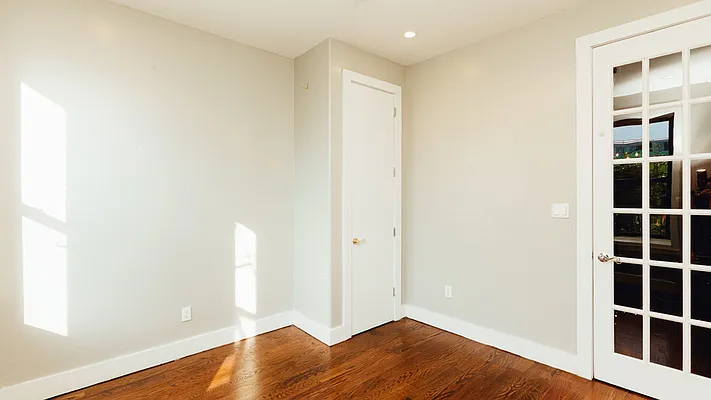 Rented by Nooklyn NYC LLC | media 14