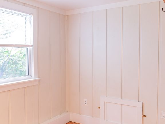 5th image of 323 Riverland Dr #11539918