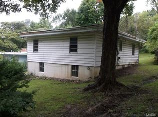 50 Hadfield Ln, Caseyville, IL