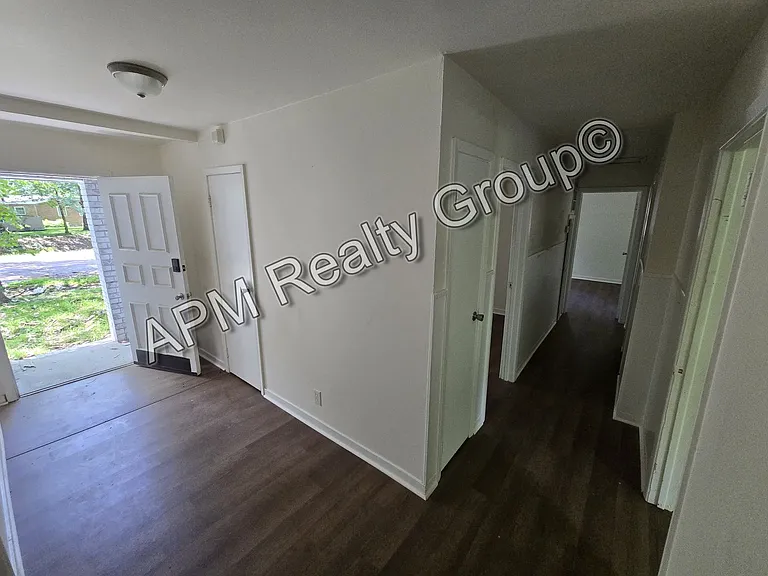 27 Bethune Ct — Photo 8