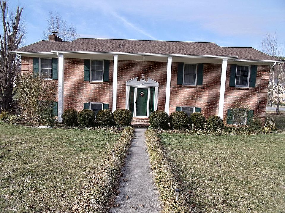 1st image of 245 Bogey Dr