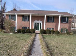 245 Bogey Dr, Abingdon, VA 24211