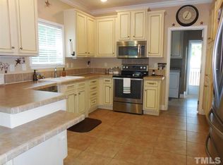 924 Whitt Town Rd, Roxboro, NC 27574