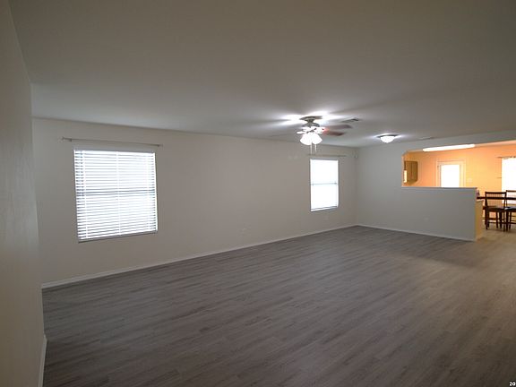 3rd image of 137 Willow Brook