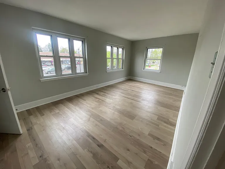 49 N York Rd #2 — Photo 26