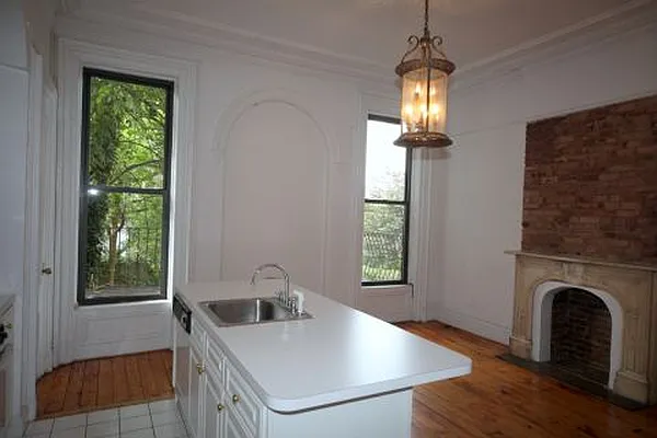 Rented by Alta Real Estate | media 88